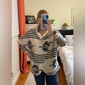LuLaRoe Cream and Black Geometric Poncho